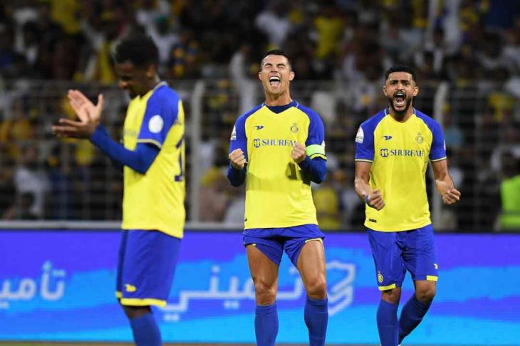 رونالدو يصنع في استعادة النصر لصدارة الدوري السعودي